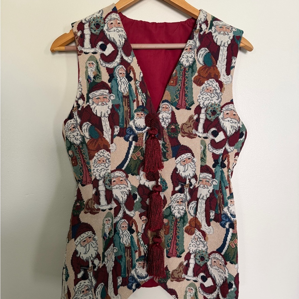 Christmas Vest Tapestry Santa Claus with red tassels buttons women’s Size small